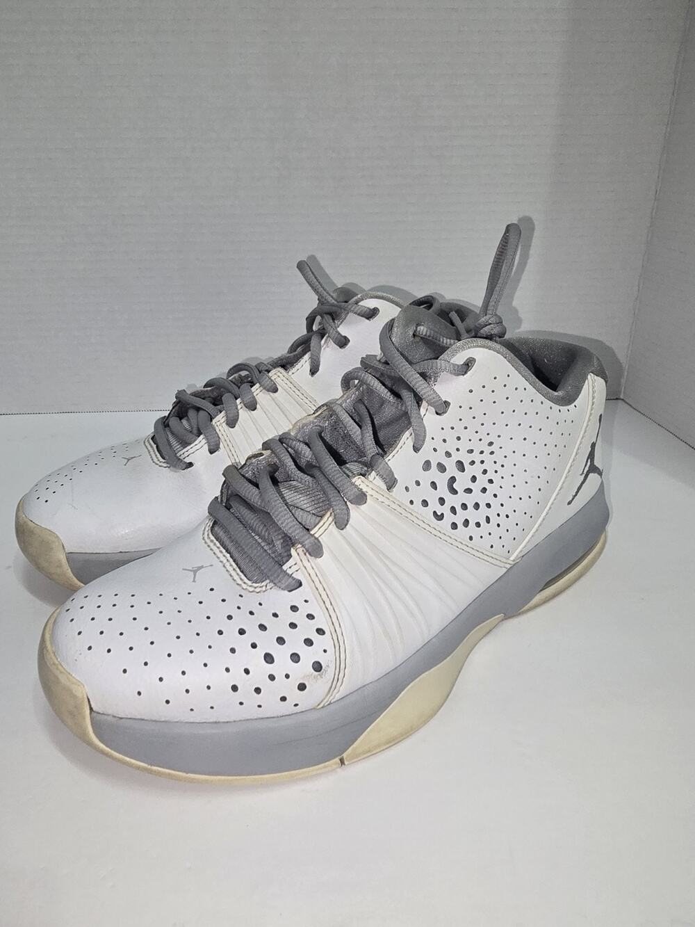 Jordan 5 AM White Wolf Grey Size 9 807546-100